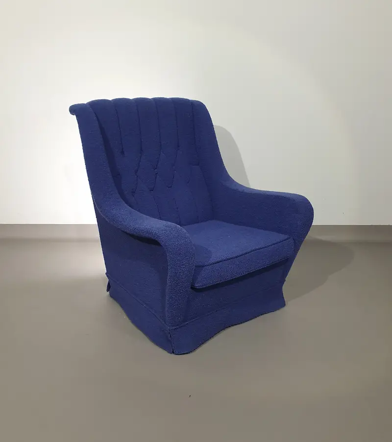 1970S Wool Bouclé Armchair — Sculptural Comfort & Textural Elegance 1