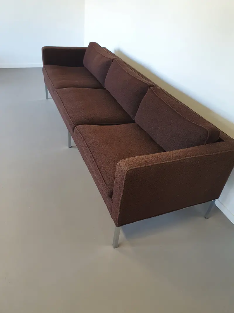 Artifort C905 Sofa By Kho Liang Ie — Brown Bouclé Wool Upholstery, 1960S 1