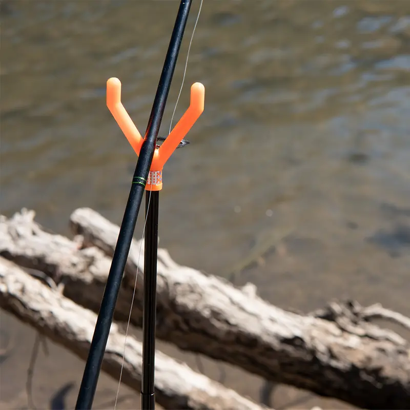 Fishin’ Stix Fst1 Color-Changing Extendable Rod Holder – 30 Inches 1