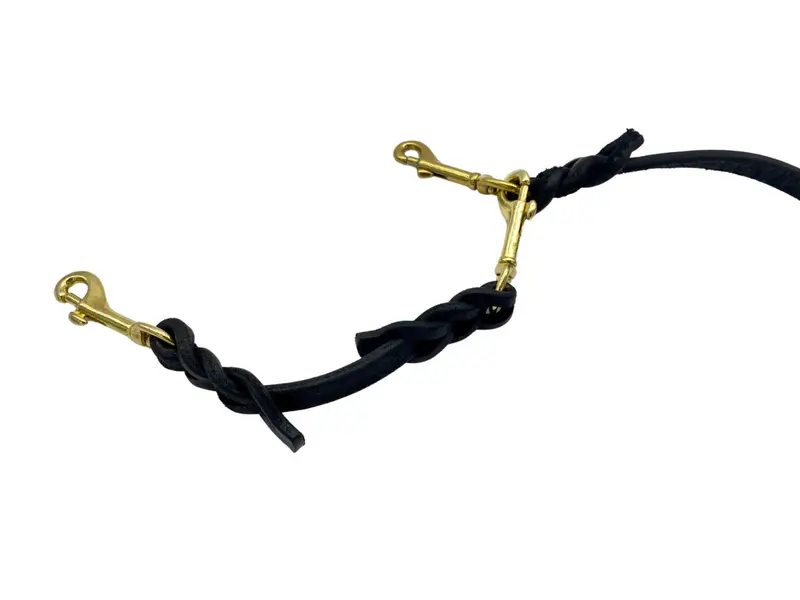 Genuine Leather Dog Collar With Quick-Release Safety Clip 1