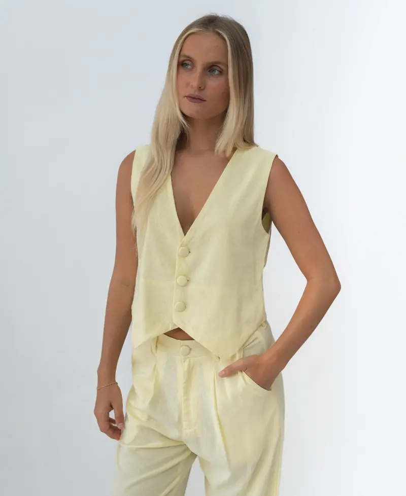 Jay Sleeveless Vest In Lemon 1