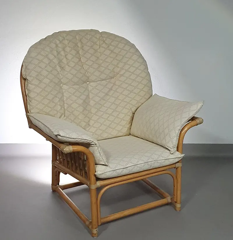 Oversized Rattan Lounge Chair With Original Cushions — 1970S Bohemian Comfort 1