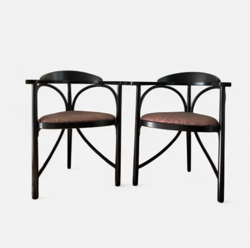 Pair Of Thonet Model 91 Triangle Chairs, Designed By Michael Thonet 1