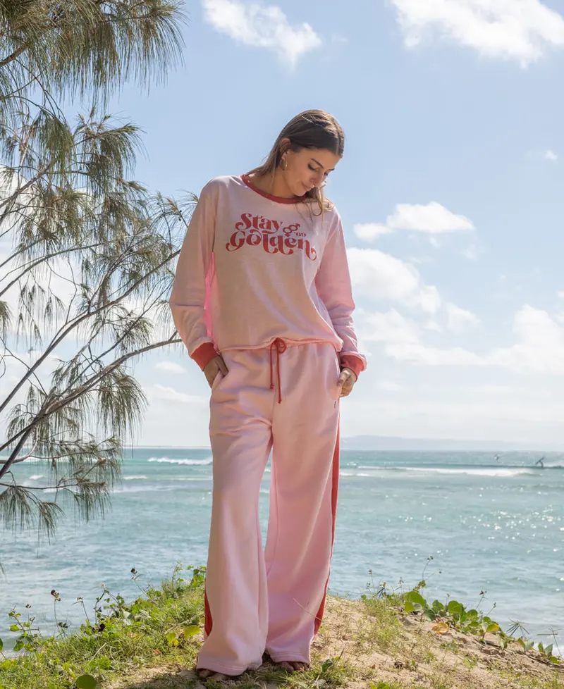 Stay Golden Long-Sleeve Shirt – Baby Pink & Washed Red 1