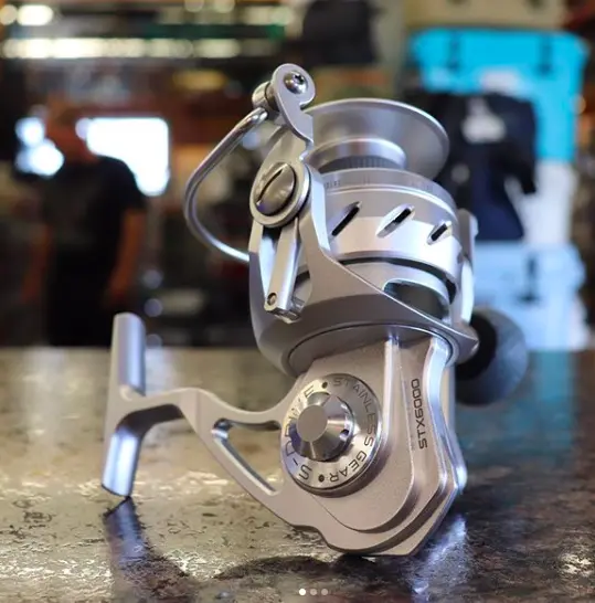 Tsunami Saltx 4000 Spinning Reel – Corrosion-Resistant Saltwater Model 1