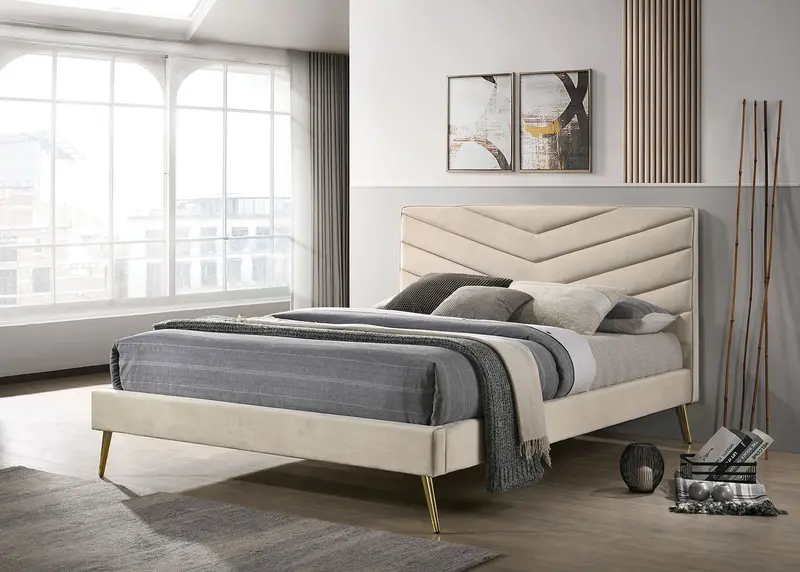 Vivar Eastern King Bed With Soft Upholstered Profile (Cm7220Bg-Ek-Bed) 1