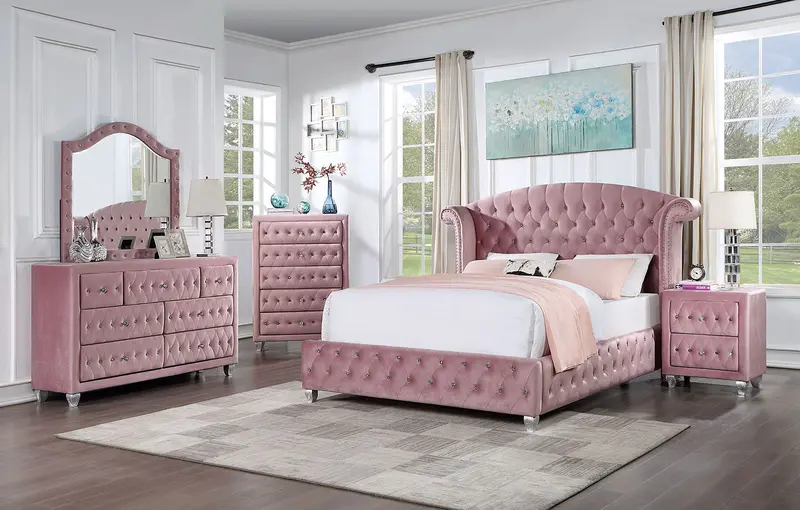 Zohar 5-Piece Bedroom Set With Two Nightstands 1